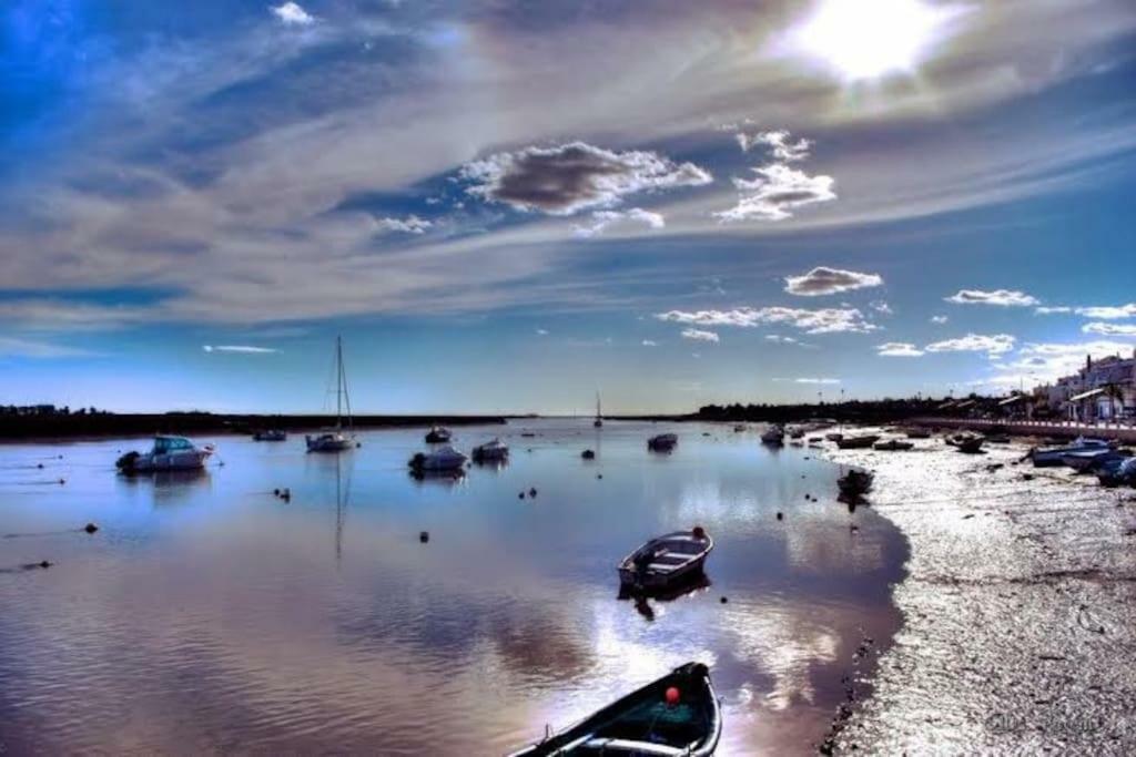 Home4U - Cosy Apartment With Fantastic Terrace Cabanas De Tavira Esterno foto